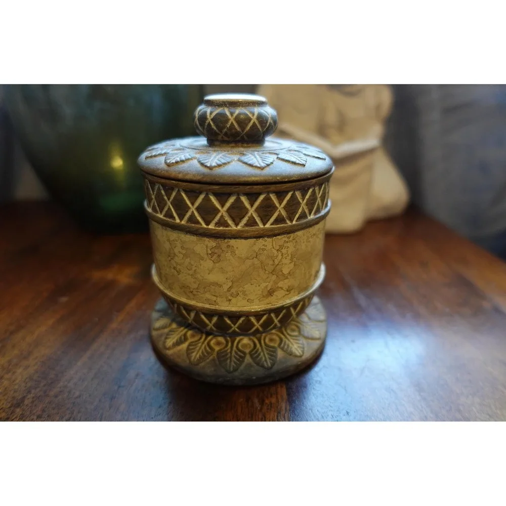 Vintage ceramic brown and cream color lidded canister‎ with leaf design